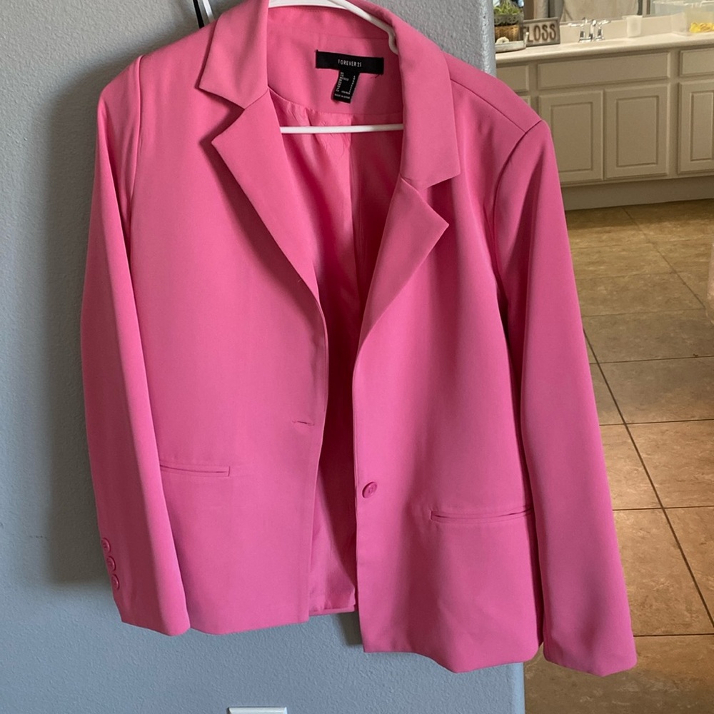 New never worn Pink blazer from forever 21